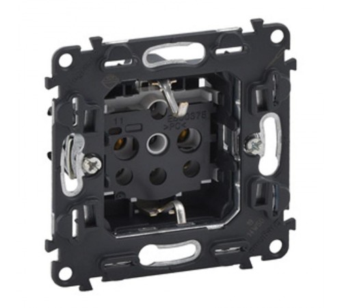 Valena Мех IN'MATIC Розетка с/з, винт.зажим  753025  Legrand