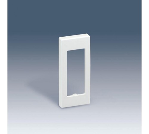 Simon 82 Накладка на розетку б/з, узкий модуль, S82C, шампань  82040-65  Simon