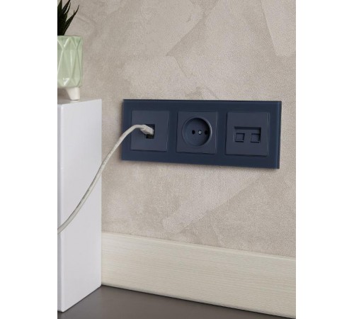 BRITE Рамка 3-ая РУ-3-2-Бр стекло маренго матовый  BR-M32-G-31-K35  IEK