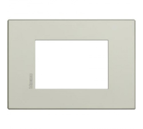 Axolute. Рамка Air, итальянский стандарт 3 мод. Цвет "Песчаник"  HW4803SB  Legrand