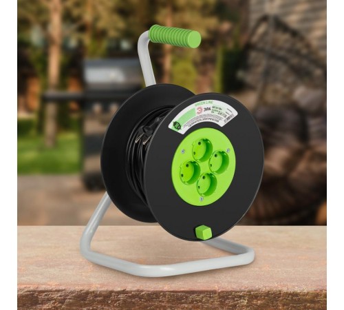 Удлинитель силовой ЭРА GREEN LINE KAT-2x1-30m Greenline на катушке пластик 4 розетки без заземления 30м ПВС 2x1мм2   Б0065105  ЭРА