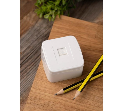 Минск Розетка RJ-45 1-местная, ОП  1А, 120В, белая EKF Basic  EGK01-035-10  EKF