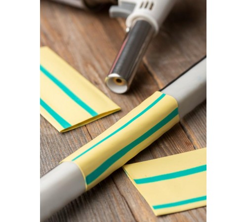 Термоусаживаемая трубка ТУТ нг 30/15 желто-зеленая EKF PROxima  tut-30-yg-1m  EKF