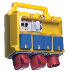 Переносной розеточный блок BPC32, ввод: 3P+N+E, 32А, выводы: 3P+N+E, 32А; 3P+N+E, 16А; 4 х Schuko, 16А  2CMA170268R1000  ABB