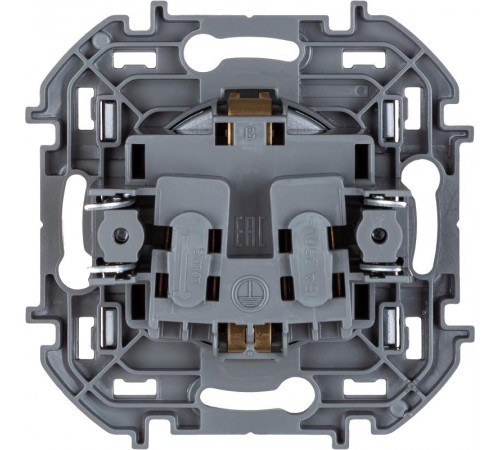 Inspiria Алюминий Розетка с крышкой с заземлением С/У со шторками 16А IP44 без рамки  673742  Legrand