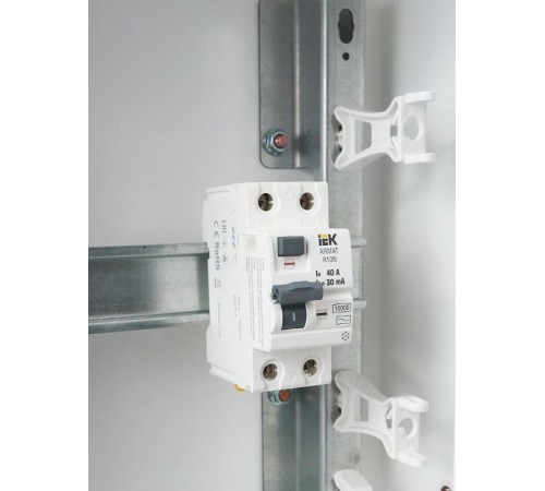 Выключатель дифференциальный (УЗО) R10N 2P 40А 30мА тип AC ARMAT  AR-R10N-2-040C030  IEK