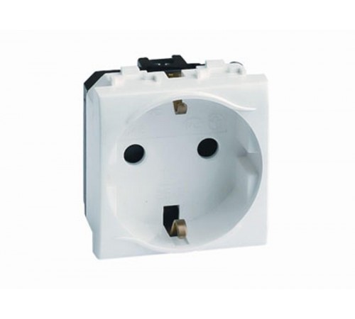 Электрическая розетка. с заземлением. со шторками. слон. кость. 2мод.  75482S  DKC