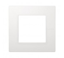 Simon 27 Рамка универсальная, 1 пост, (+суппорт, +шестигранник), 100*100мм, IP44, IK07, Scudo, белый  2705610-030  Simon