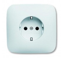Розетка SCHUKO 16А 250В в корпусе, серия Reflex SI, цвет альпийский белый  2011-0-6210   2CKA002011A6210  ABB