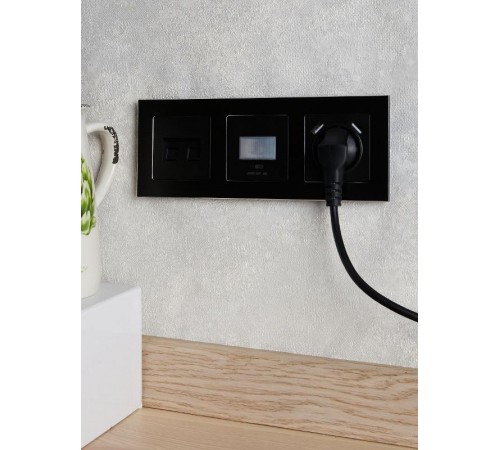 BRITE Рамка 3-ая РУ-3-1-БрЧ металл черный  BR-M32-M-K02  IEK