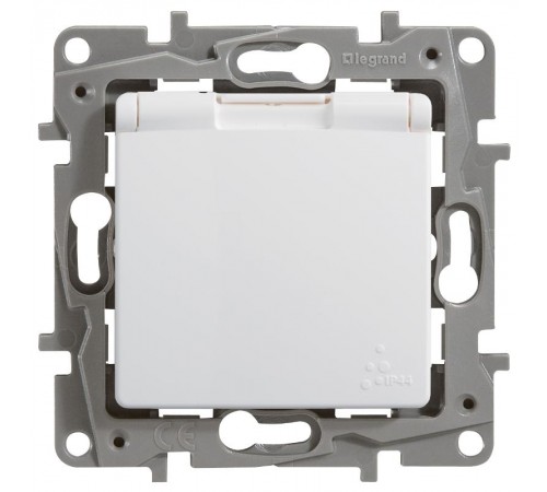 Etika Белый Розетка с заземлением, автозажимные клеммы, IP44  672232  Legrand