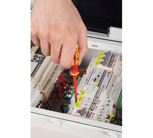 Отвертка Master PH0x75 мм 1000В EKF Basicph-0-75-mas-inEKF