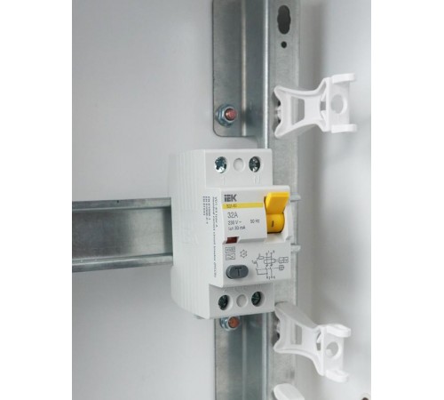 Выключатель дифференциальный (УЗО) ВД1-63 2п 32А 30мА тип A  MDV11-2-032-030  IEK