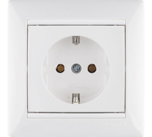 Valena Белый Розетка 1-ая с/з  774420  Legrand