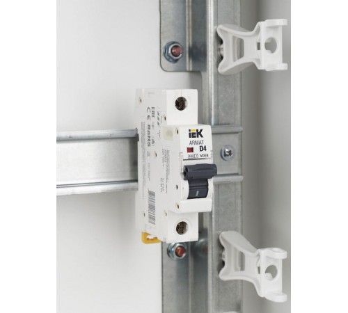 Выключатель автоматический однополюсный M06N 1P D 4А 6кА ARMAT  AR-M06N-1-D004  IEK