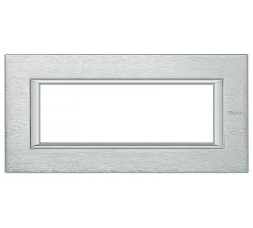 Axolute декоративные накладки прямоугольной формы, анодированные, цвет хром, на 6 модулей  HA4806CR  Legrand