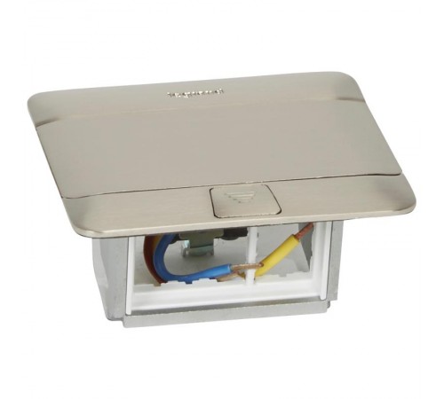 Выдв. блок 4мод. нерж. Сталь  054021  Legrand