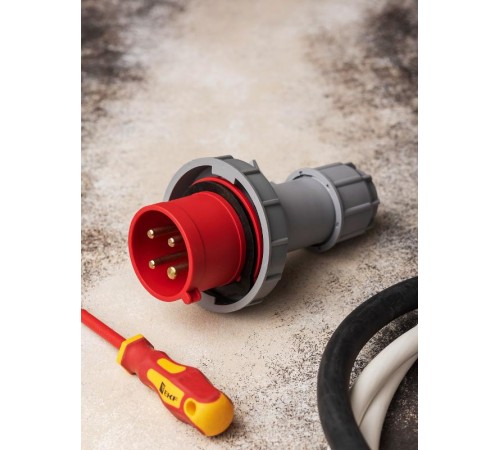 Вилка переносная 0242 3Р+РЕ 32А 380В IP67 EKF PROxima  ps-0242-32-380  EKF