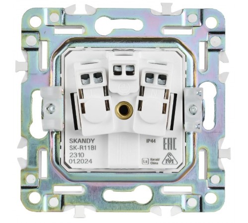SKANDY Розетка 1-местная с заземлением с защитными шторками и крышкой 16А IP44 SK-R11Bl черный   SK-R16-16-44-K02  IEK