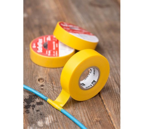 Изолента ПВХ желтая 19мм 20м серии SafeFlex  plc-iz-sf-y  EKF