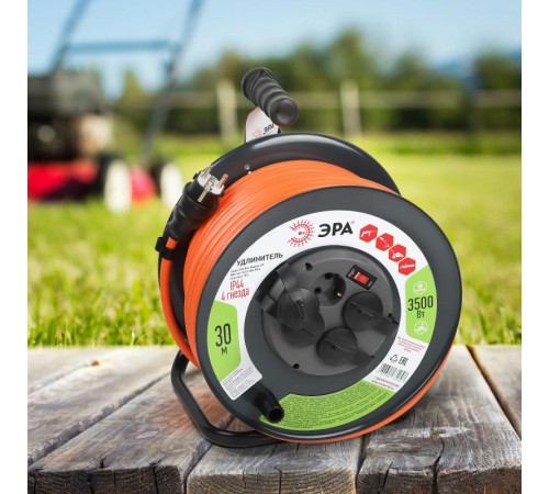Удлинитель силовой RMx-4es-3x2.5-30m-IP44 на металлической катушке с заземлением и выключателем 4 розетки 30м ПВС  Б0052920  ЭРА