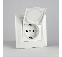 Розетка электрическая 2К+З, с откидной крышкой, 16А, 220-250V (белый)  201002  SPL