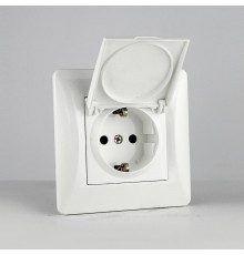 Розетка электрическая 2К+З, с откидной крышкой, 16А, 220-250V (белый)  201002  SPL