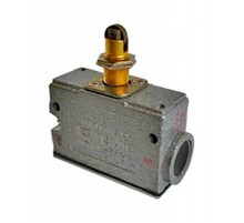 МП 1205 УХЛ3 исп.01, IP40, толкатель с продольным расположением ролика, фронтальный, гайки, микровыключатель (ЭТ)  ET006834  Электротехник