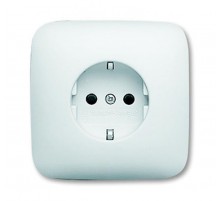 Розетка SCHUKO 16А 250В в корпусе,KS, серия Reflex SI, цвет альпийский белый  2013-0-4664   2CKA002013A4664  ABB