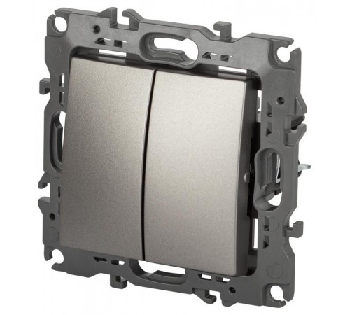 Переключатель перекрестный ЭРА Серия 12 12-1112-16 двойной, 10АХ-250В, титан   Б0065693  ЭРА