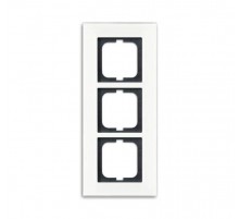 Рамка 3-постовая, серия carat, белое стекло (v.2012)  1754-0-4444   2CKA001754A4444  ABB