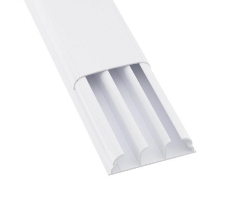 Кабель-канал плинтусного типа 70х22 мм. 3-секционный. с крышкой  07200  DKC