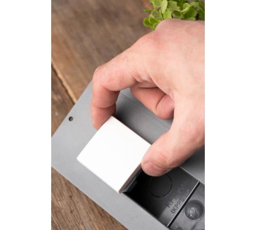 Выключатель 10А, 1 клавишный проходной без индикатора  E2MV10-025-10  EKF