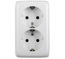 Розетка открытой установки, двухместная, с заземляющим контактом, со шторками, цвет белый  РА16-152  HEGEL