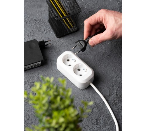 Удлинитель "Эксперт"  2 гнезда 2 метра 16А/3,5кВт с заземлением ПВС 3х1 EKF PROxima  UBA16-310-2-02  EKF