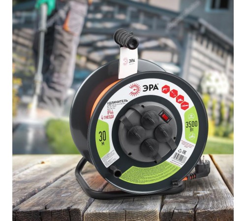 Удлинитель силовой ЭРА RMx-4es-3x1.5-30m-IP44 на м. катушке c/з 4 гн 30м ПВС 3х1.5  Б0046850  ЭРА