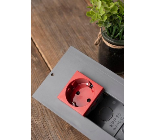 Розетка 45х45 (2 модуля), с заземлением, красная, прямая  E2MR16-028-70  EKF