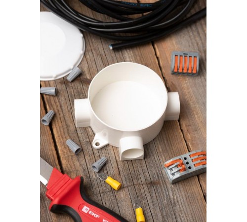 Коробка распределительная КМР-040-040 трехрожковая белая (70х35) EKF PROxima  plc-kmr-040-040  EKF