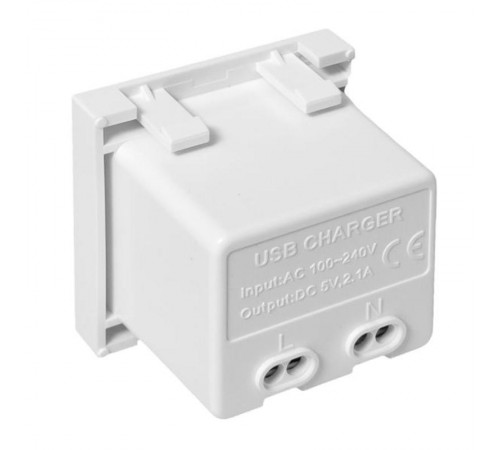 Розетка USB A+C, 2.1А, 2 гнезда, без индикатора, белая 45*45мм  E2MR2-21USB-10-AC  EKF