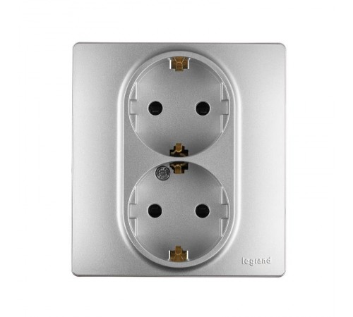 Etika Алюминий Розетка 2-я с заземлением со шторками, автозажимные клеммы  672433  Legrand