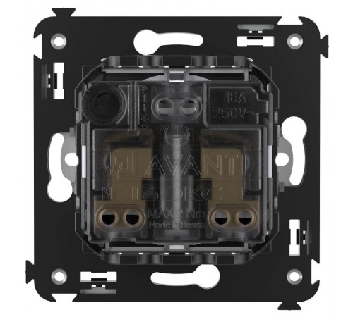 Розетка в стену, 2P+E, с з/ш, "Avanti", "Закаленная сталь"  4404003  DKC