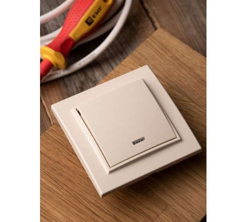 Выключатель 1-кл. СП, Минск, с индикатором 10А, бежевый EKFERV10-121-20EKF