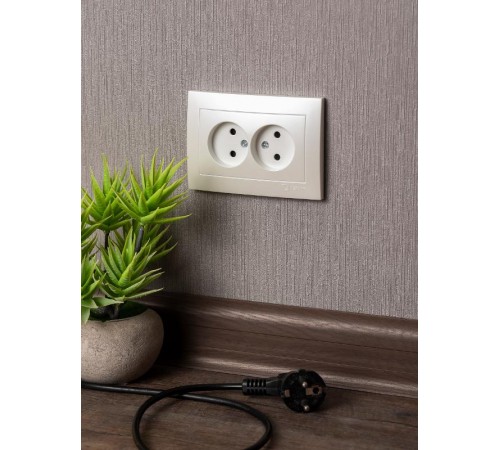 Валенсия лицевая панель розетка 2-местной б/з 10А жемчуг с защ. штор. EKF PROxima   ESR10-L-102-50   EKF