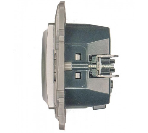 Розетка с заземлением с USB тип C - Legrand Etika - со шторками 16А 250В 1500мА 7,5Вт безвинтовые зажимы - алюминий  672488  Legrand