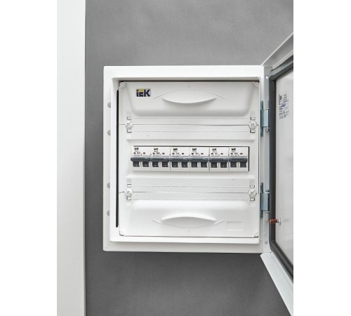 Выключатель автоматический двухполюсный M10N 2P C 16А 10кА ARMAT  AR-M10N-2-C016  IEK