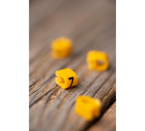 Маркер-кабельный 1,5кв.мм "7" (1000шт.) (ЕС-0) EKF PROxima  plc-KM-1.5-7  EKF