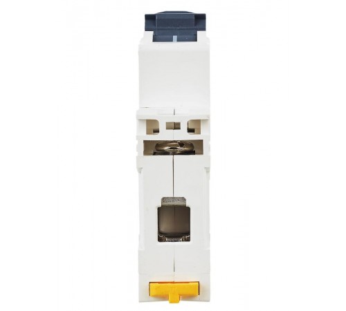 Выключатель автоматический однополюсный M06N 1P C 32А 6кА ARMAT  AR-M06N-1-C032  IEK