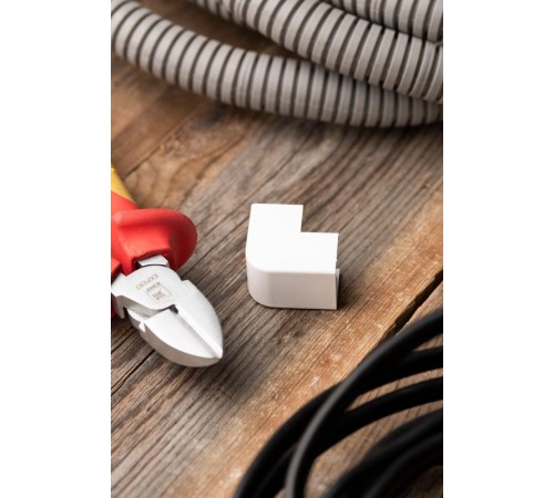 Угол внешний (25х25) (4 шт) Plast EKF PROxima Белыйobw-25-25x4EKF