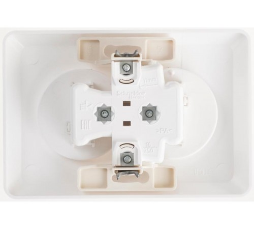 Этюд Белый С/У Розетка 2-ая без заземления со шторками 16А 250B  PC16-106B  SE
