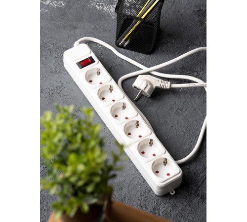 Сетевой фильтр 6*1,8м 10А/2,2кВт с выкл. c/з ПВС 3х0,75 Блокбастер EKF PROxima  UFP10-375-6-018  EKF